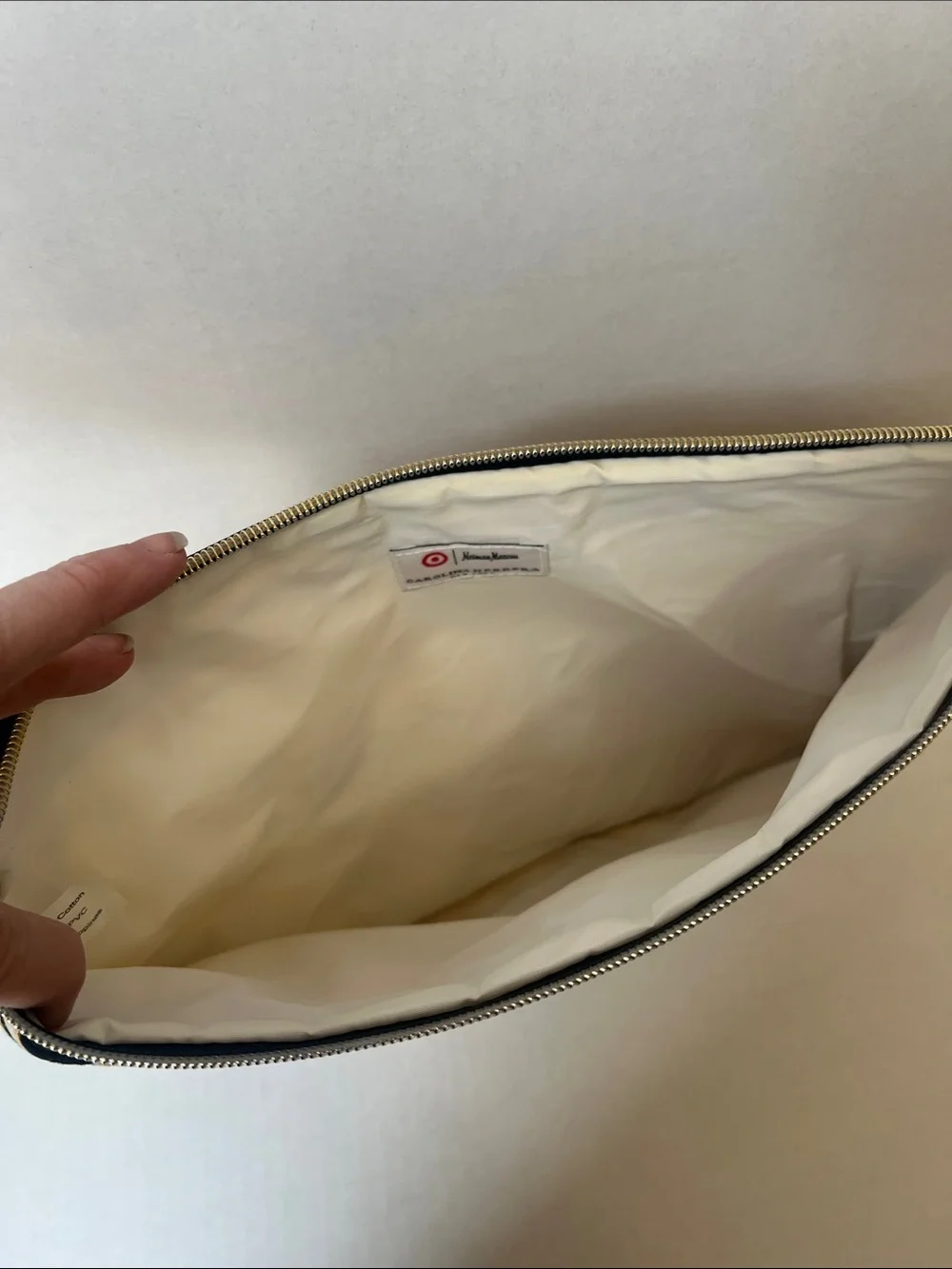 Carolina Herrera Neiman Marcus NY Padded Cosmetic/Laptop Travel Pouch/Bag